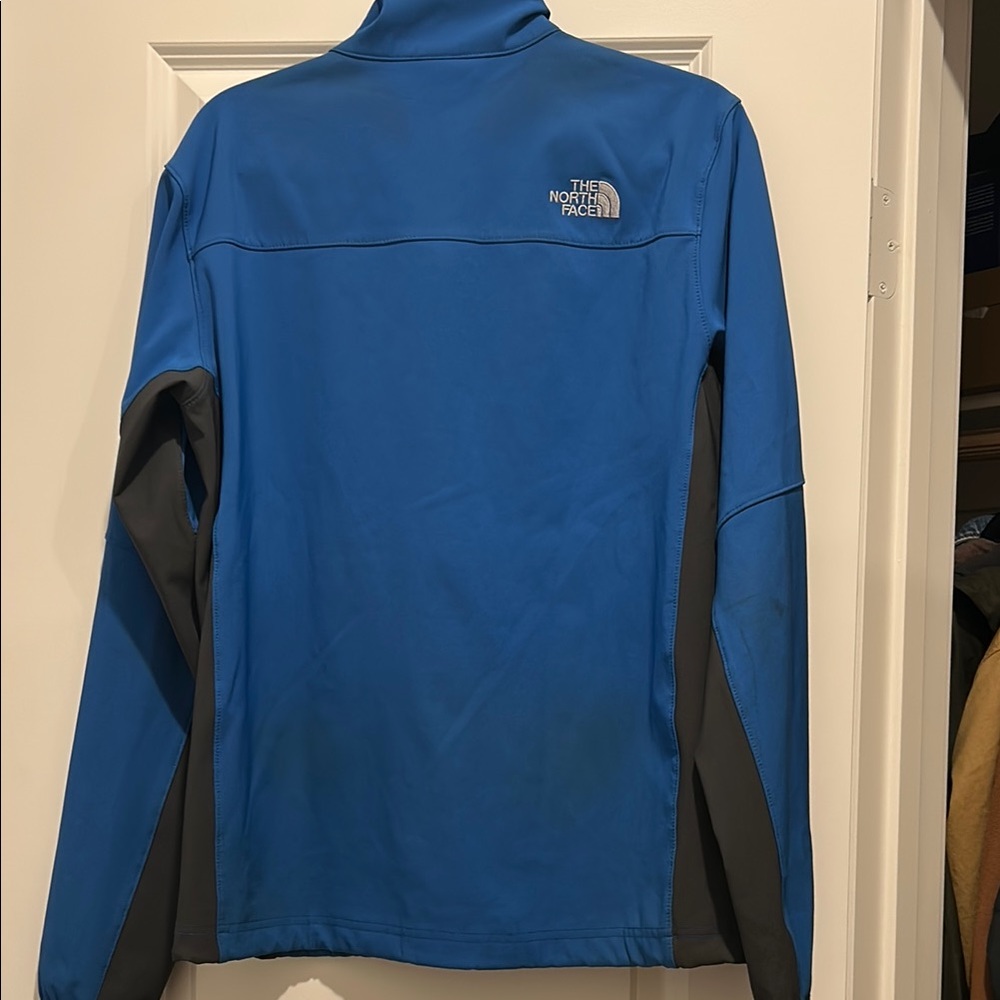 North Face Soft Shell Jacket - Picture 2 of 7